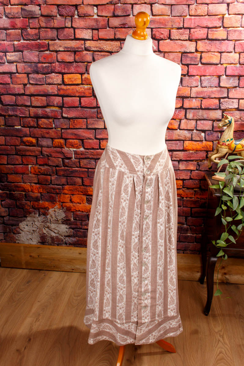 Vintage Winterrock beige Knopfleiste