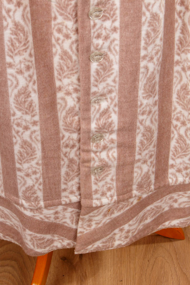 Vintage Winterrock beige Knopfleiste