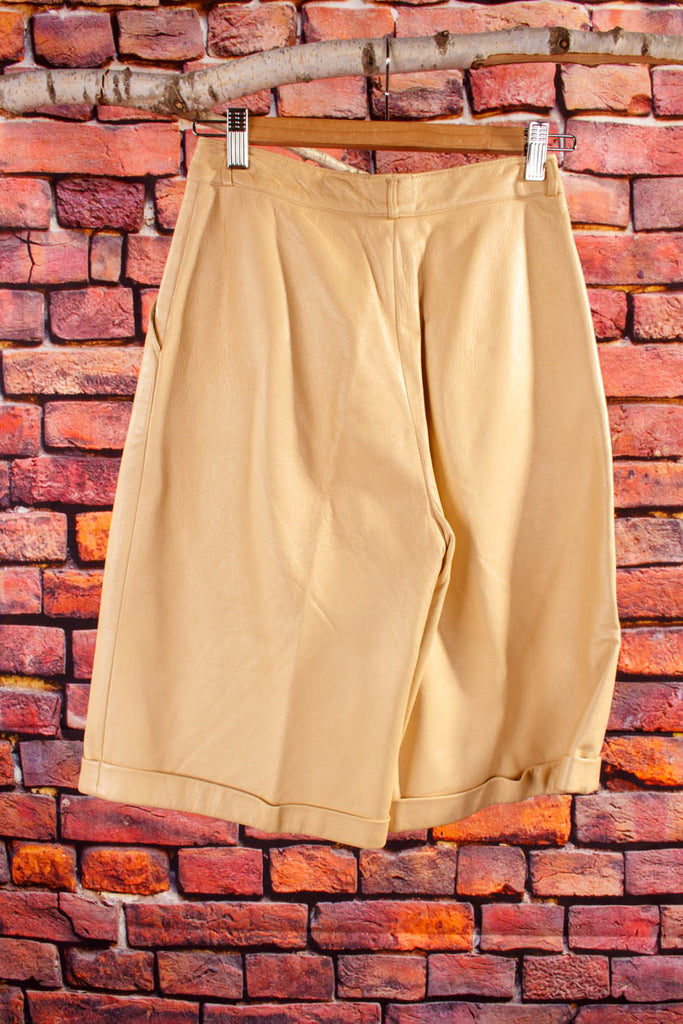 Vintage Leder Shorts beige 70er 80er beige Frau Special XS 32-34 vintageberlin.de