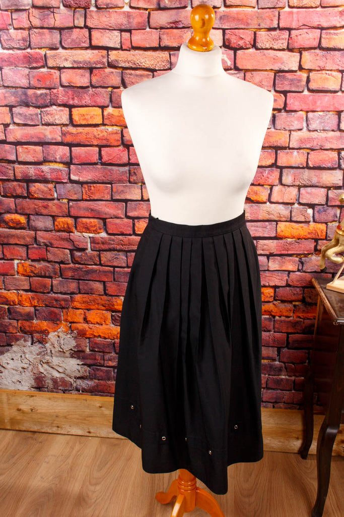 80s Faltenrock schwarz Nieten 80er Disco Frau Gothic M 40-42 schwarz vintageberlin.de