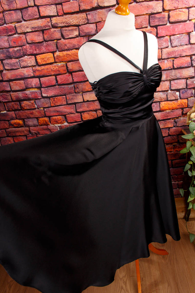 Vintage Tanzkleid schwarz Satin 70er 80er 90er Abendmode Disco Frau Gothic Petticoat real-80er real-rockabilly Rockabilly S 36-38 schwarz Special XS 32-34 vintageberlin.de