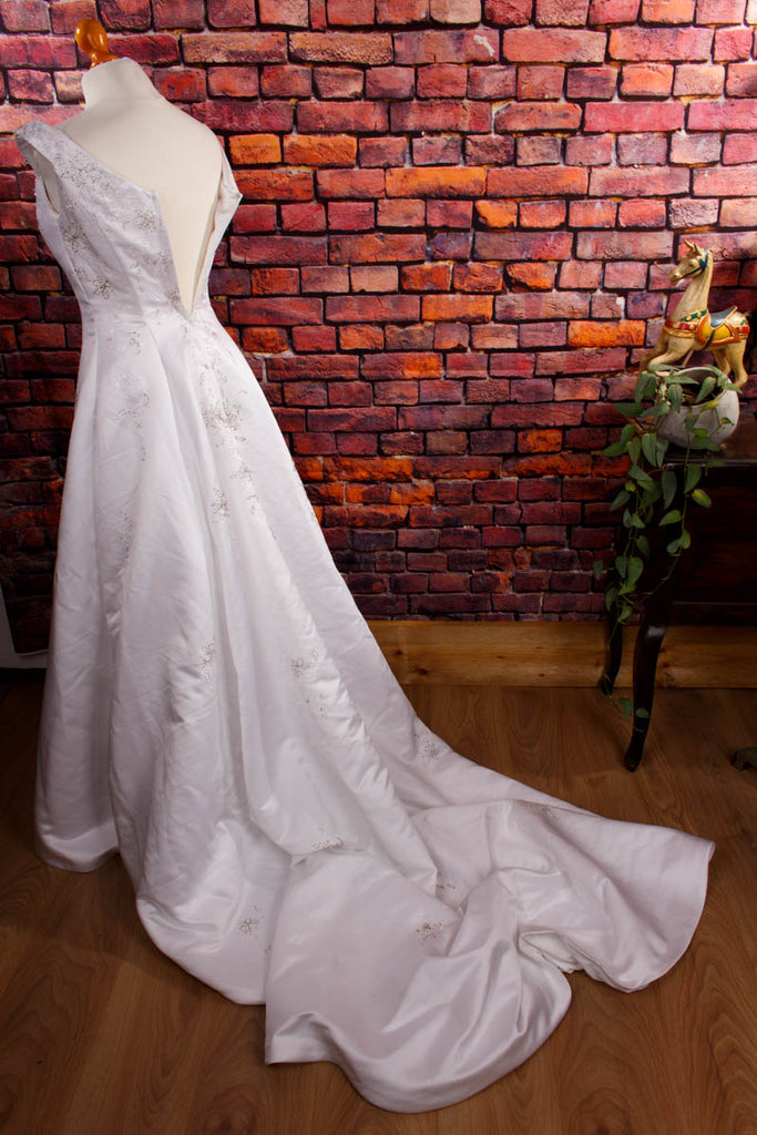 Brautkleid weiß mit schleppe Frau Hochzeit S 36-38 Special weiß XS 32-34 vintageberlin.de