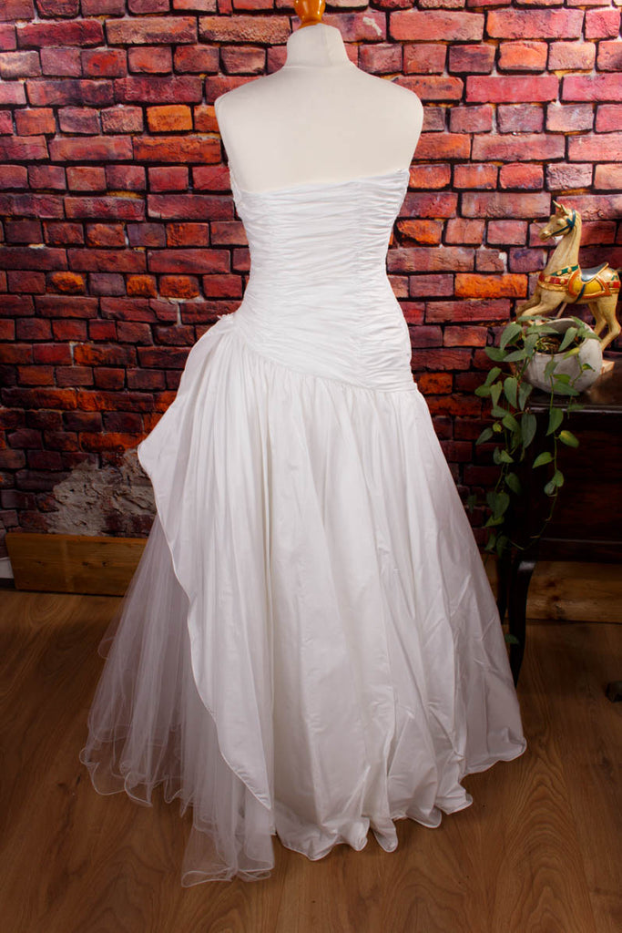 asymmetrisches Brautkleid weiß Tüll Frau Hochzeit S 36-38 Special weiß XS 32-34 vintageberlin.de