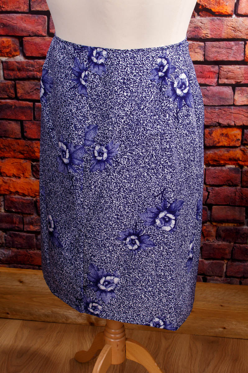 Bleistiftrock blau weiß Blumen