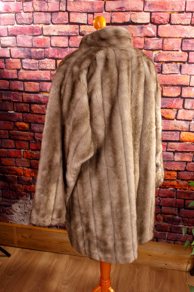 Vintage Fake Fur beige Nerzlook 80er 90er beige Boho Frau L 44-46 Rockabilly Special vintageberlin.de