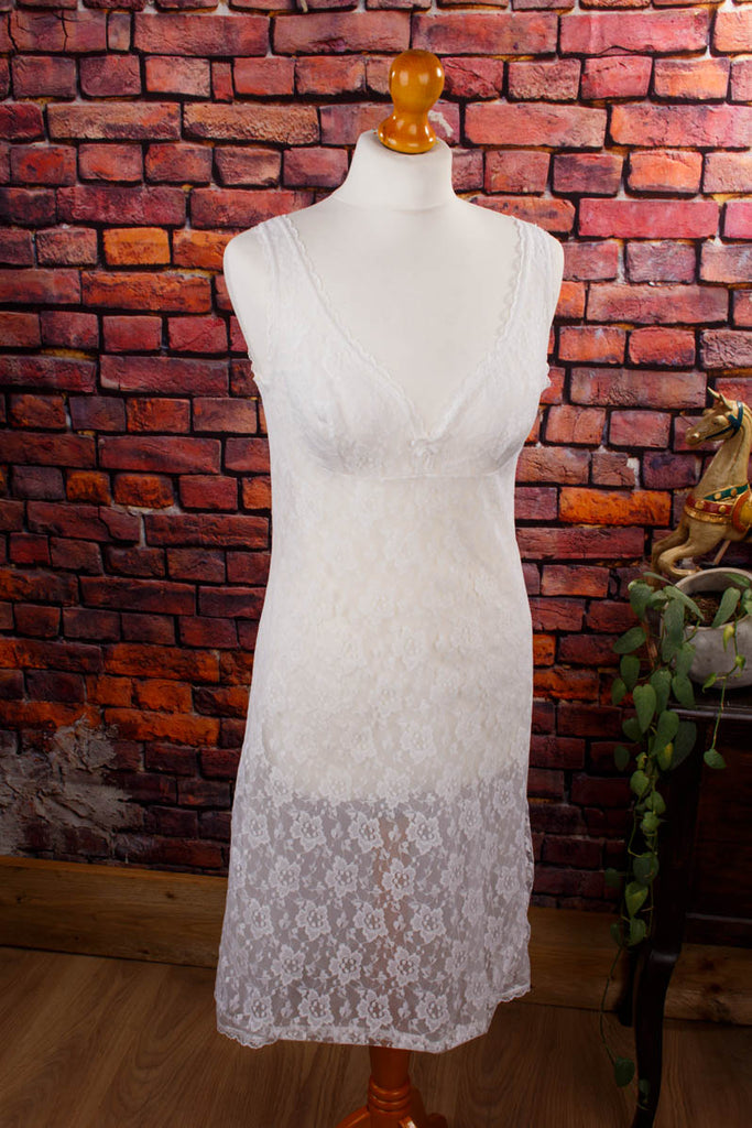 VEB Unterkleid weiß Default Title 70er DDR Disco Frau Rockabilly S 36-38 weiß vintageberlin.de