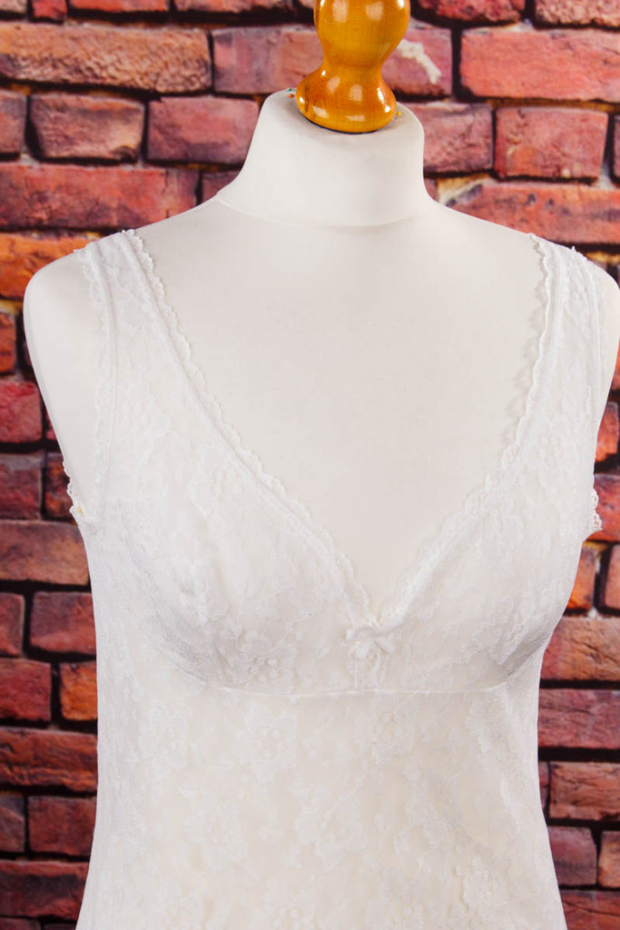 VEB Unterkleid weiß 70er DDR Disco Frau Rockabilly S 36-38 weiß vintageberlin.de