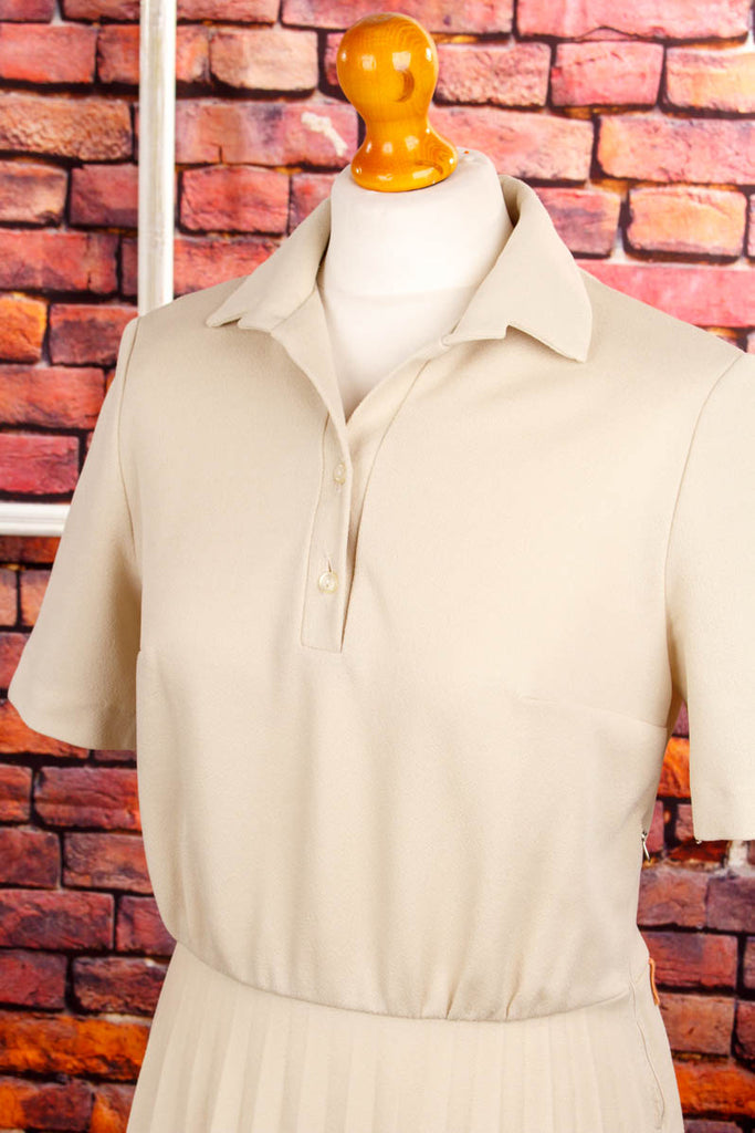 Vintage Plisseekleid beige 60er 70er beige Disco Frau M 40-42 S 36-38 Schlager Special vintageberlin.de