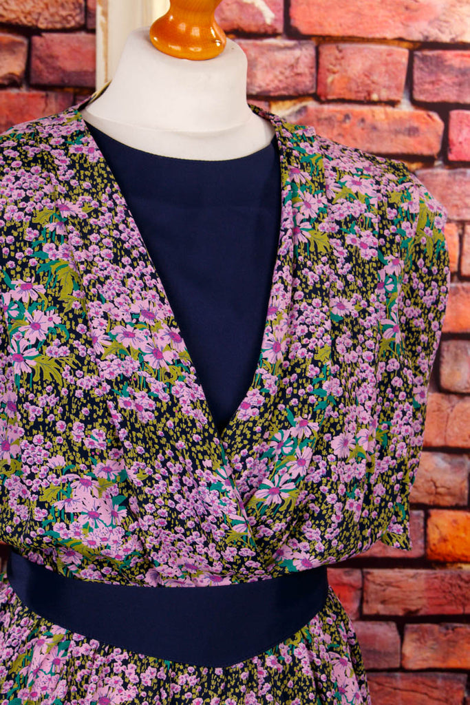 80er Jahre Blümchenbluse lila 80er Boho Frau lila M 40-42 real-80er Rockabilly S 36-38 Special vintageberlin.de