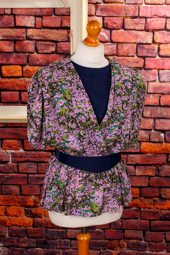 80er Jahre Blümchenbluse lila 80er Boho Frau lila M 40-42 real-80er Rockabilly S 36-38 Special vintageberlin.de