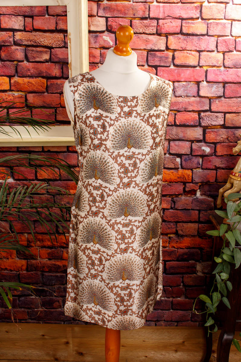 60s Shiftkleid Satin Pfauenmuster