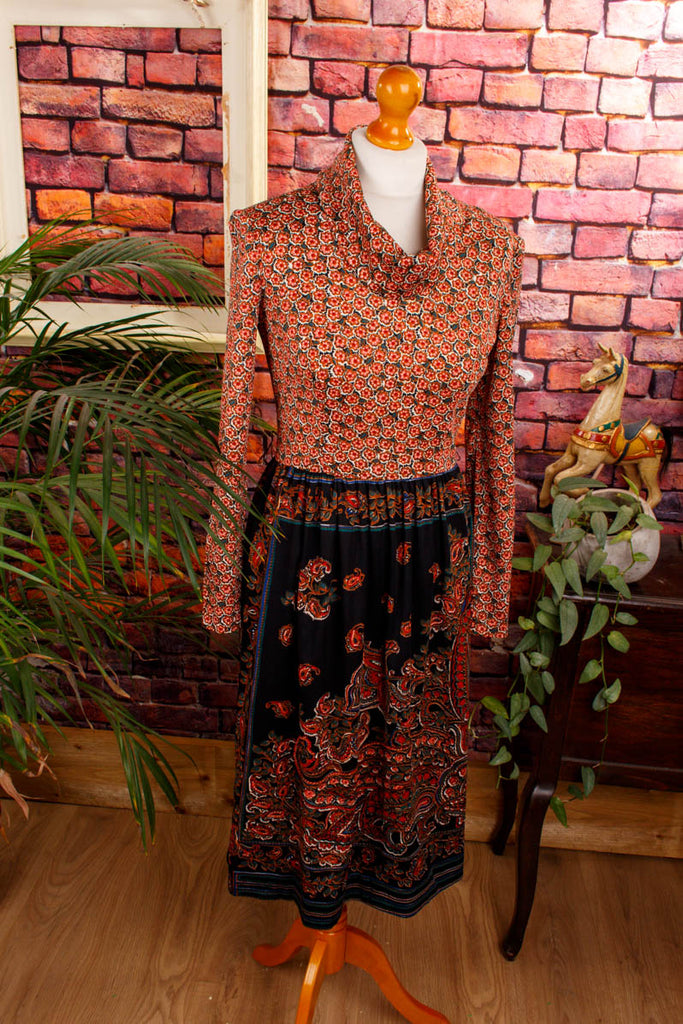 70er Stretchkleid Boho Muster Default Title 70er Boho bunt Frau real-boho rot S 36-38 Schlager schwarz Special vintageberlin.de