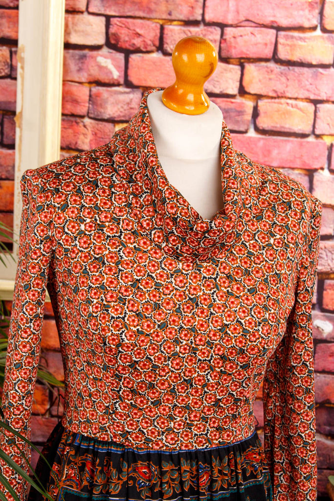 70er Stretchkleid Boho Muster 70er Boho bunt Frau real-boho rot S 36-38 Schlager schwarz Special vintageberlin.de