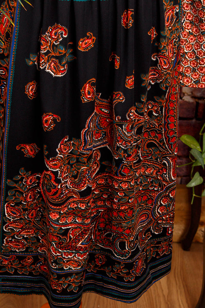 70er Stretchkleid Boho Muster 70er Boho bunt Frau real-boho rot S 36-38 Schlager schwarz Special vintageberlin.de