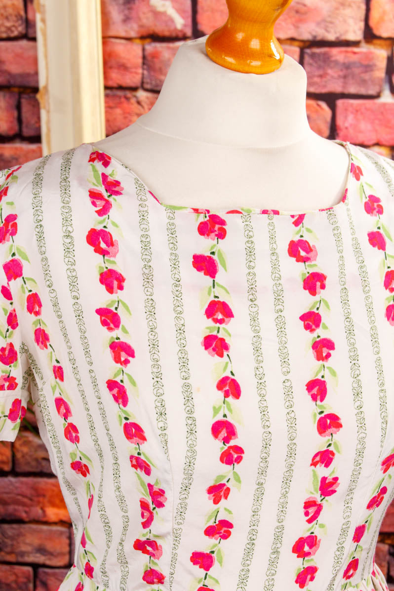 Rockabella Sommerkleid weiß pink Blumen