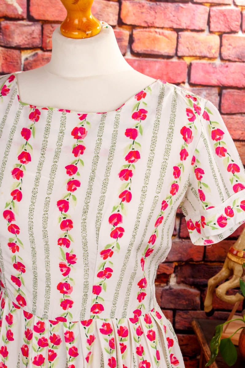 Rockabella Sommerkleid weiß pink Blumen