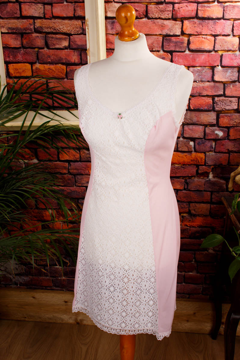 Vintage Nylon Unterkleid rosa