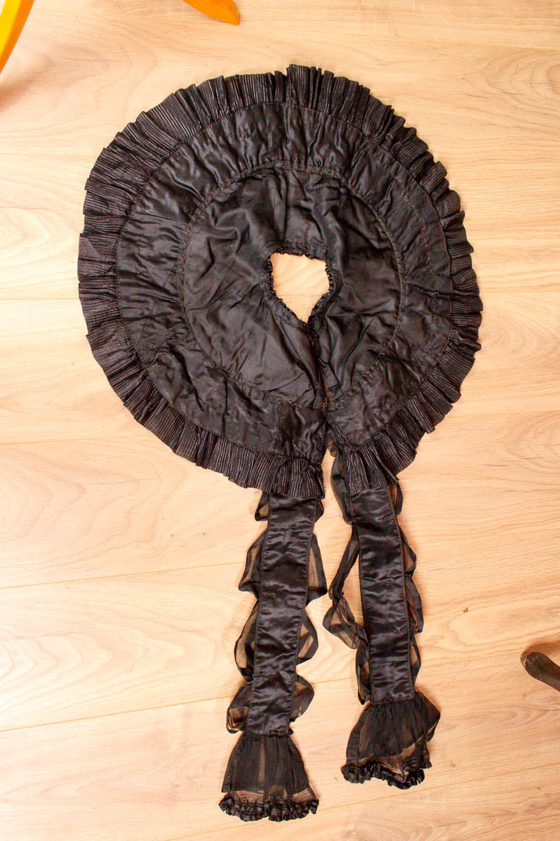 antikes Cape Pelerine um 1850
