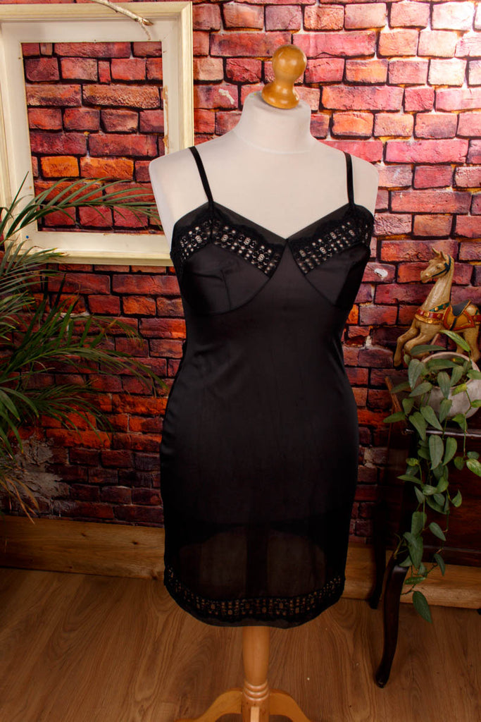 Vintage Nylon Unterkleid schwarz Default Title 70er Frau M 40-42 Rockabilly schwarz Sekretärin Special vintageberlin.de