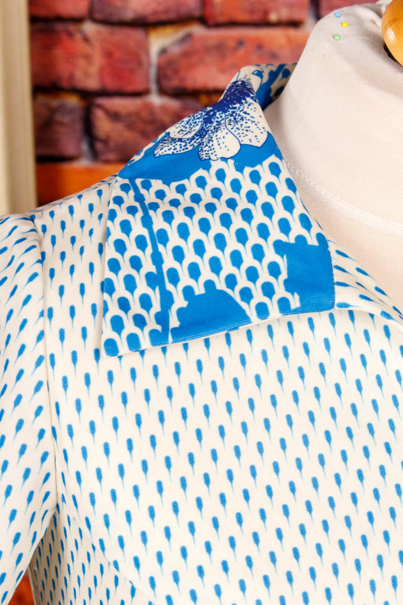 70s Schlagerkleid blau Blumen