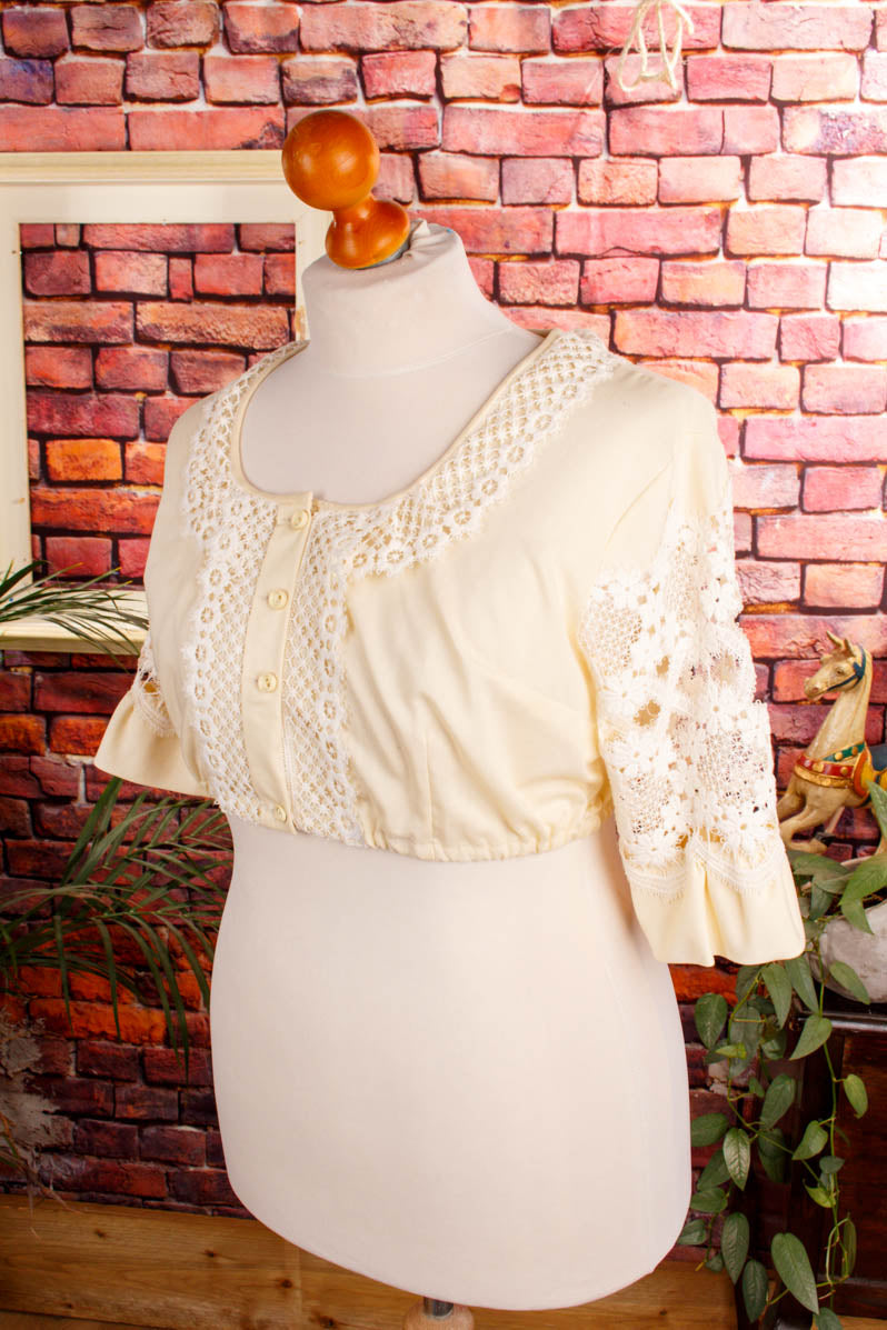 Dirndlbluse creme Spitze