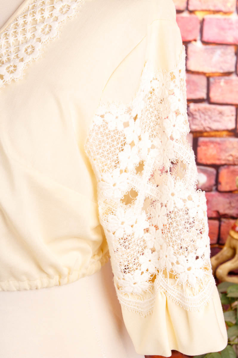 Dirndlbluse creme Spitze