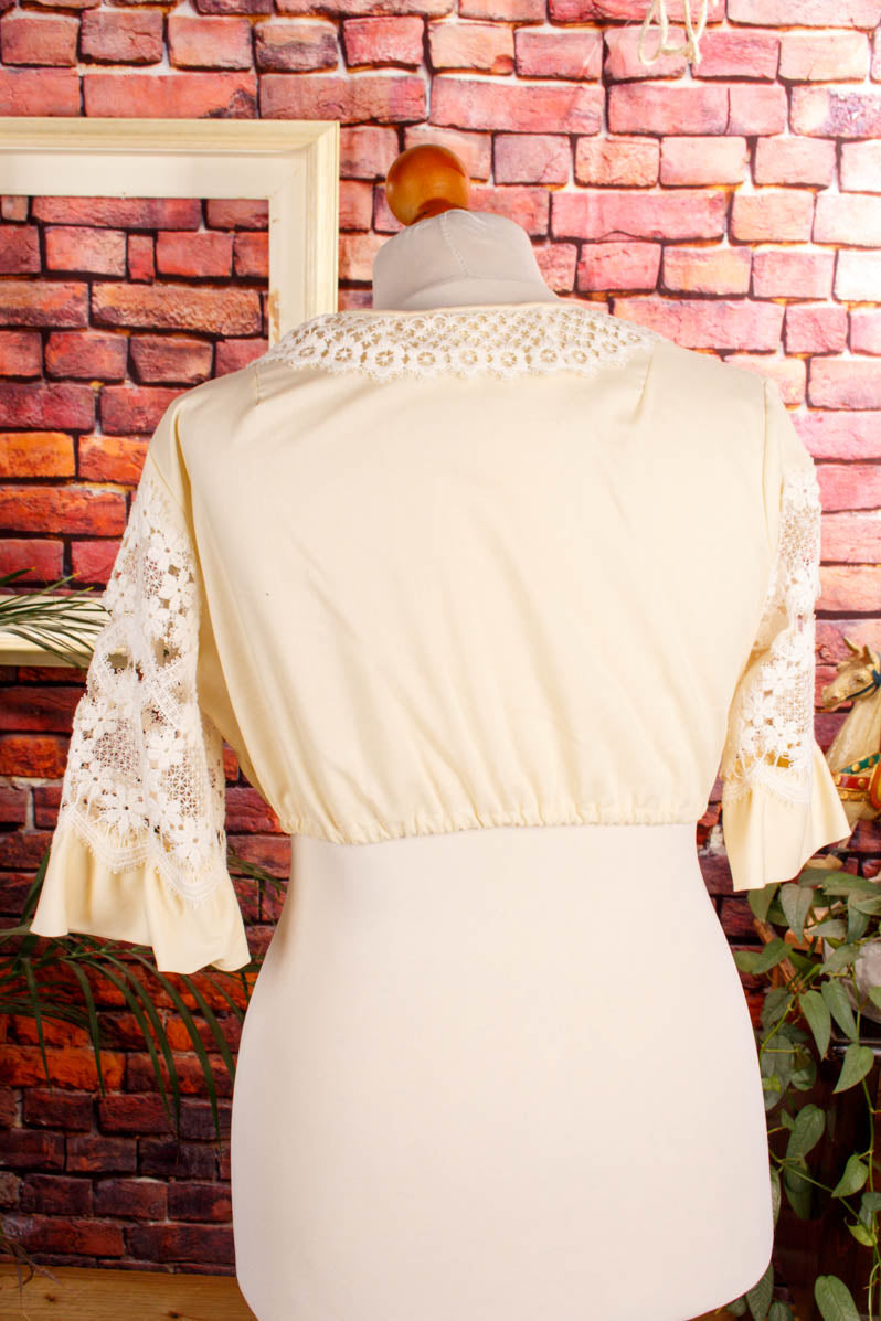 Dirndlbluse creme Spitze