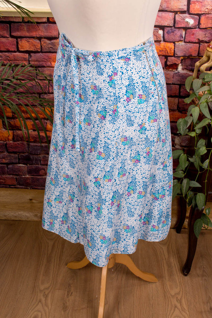 70s Hippierock blau Blumen 70er blau bunt Disco Frau L 44-46 Rockabilly Schlager vintageberlin.de