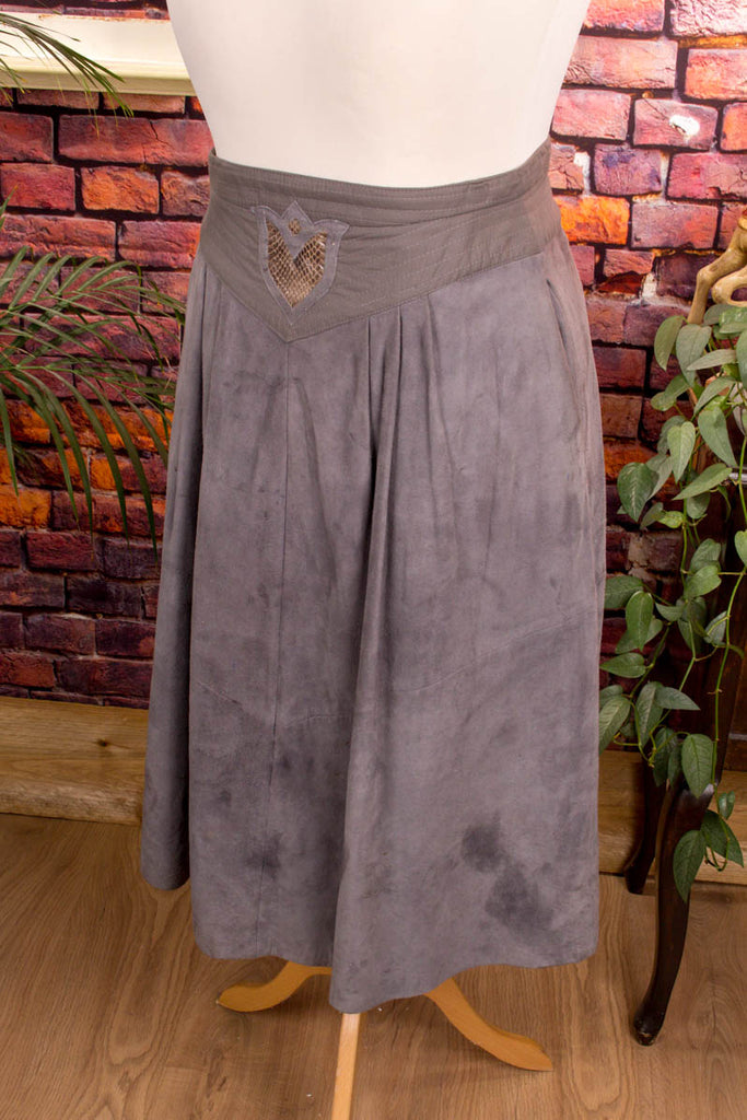 Veloursleder Rock grau weit 90er Boho Frau grau L 44-46 M 40-42 Special vintageberlin.de