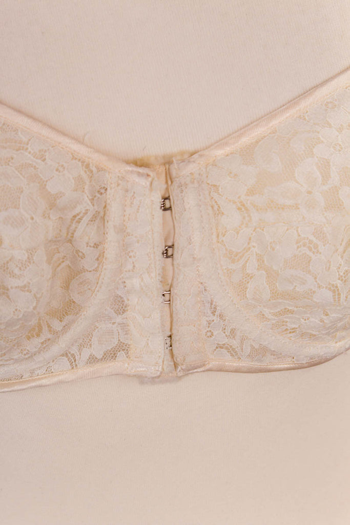 Vintage BH Vorderverschluss weiß 60er 70er Boho Frau M 40-42 Rockabilly S 36-38 Sekretärin Special weiß vintageberlin.de