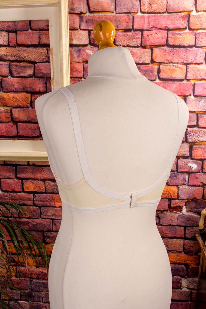 Vintage DDR BH weiß Stretch 70er Boho DDR Disco Frau Rockabilly S 36-38 Schlager Special weiß vintageberlin.de