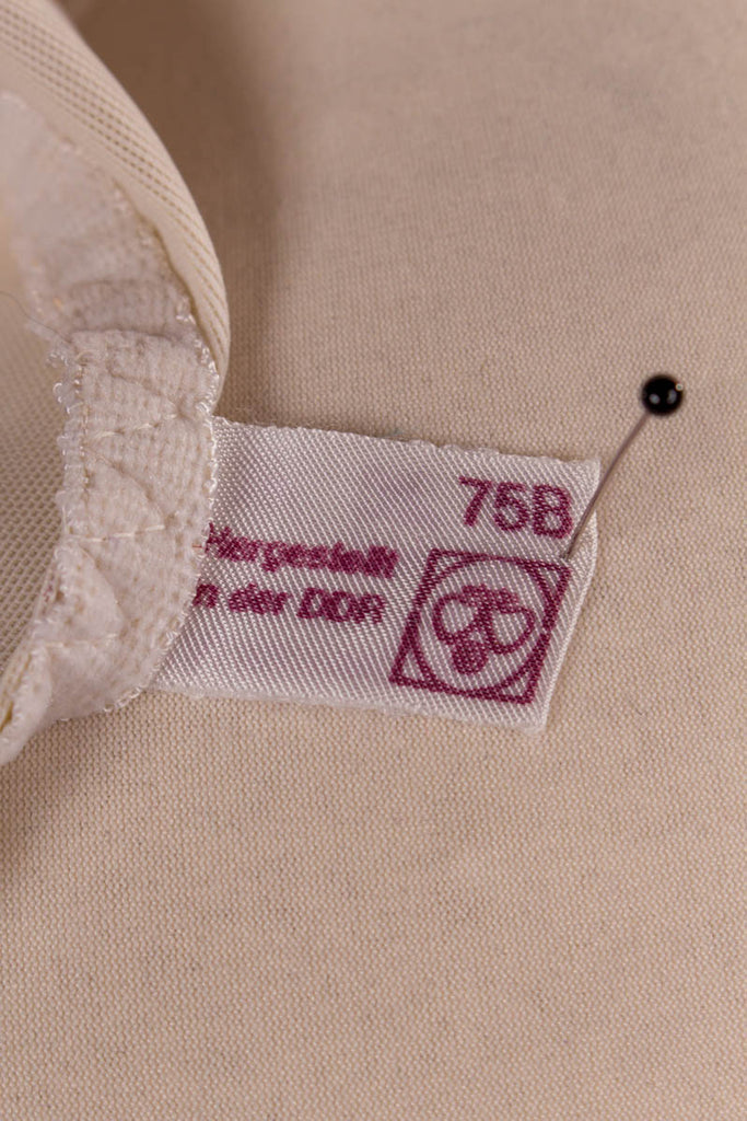 VEB DDR BH weiß Spitze 80er DDR Frau S 36-38 weiß vintageberlin.de