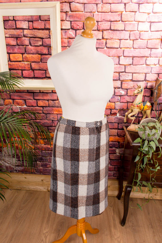 Wolle Winterrock braun Fischgrät 70er 80er beige braun Frau M 40-42 real-rockabilly Rockabilly Sekretärin Special vintageberlin.de