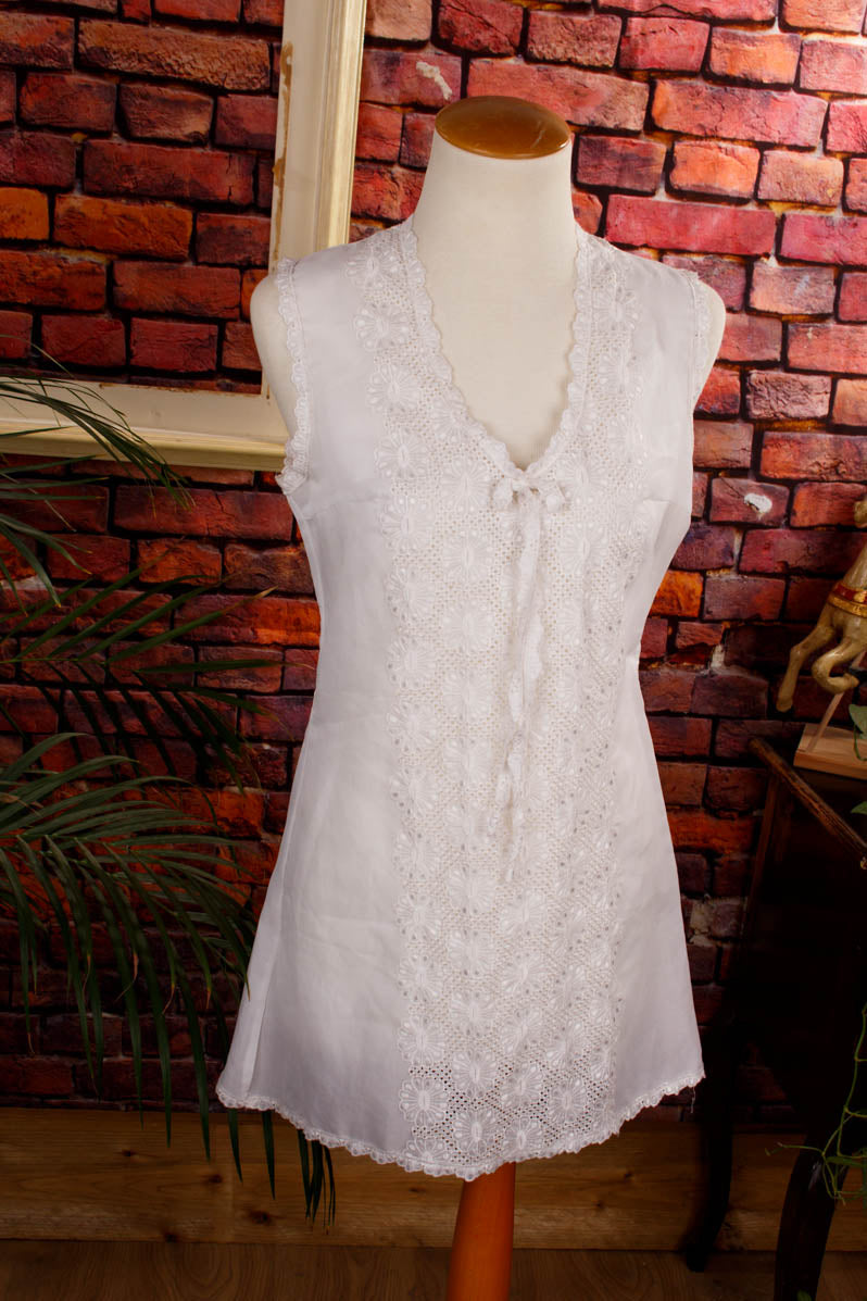 Vintage Nachthemd weiß Spitze 60er 70er Frau Rockabilly S 36-38 Sekretärin Special weiß vintageberlin.de