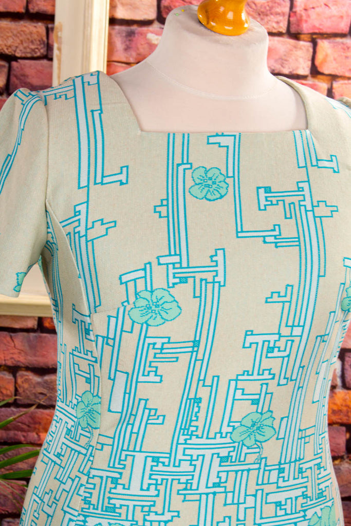 Etuikleid türkis mit Seide 70er beige Boho bunt Disco Frau L 44-46 real-disco real-rockabilly Rockabilly Special türkis vintageberlin.de