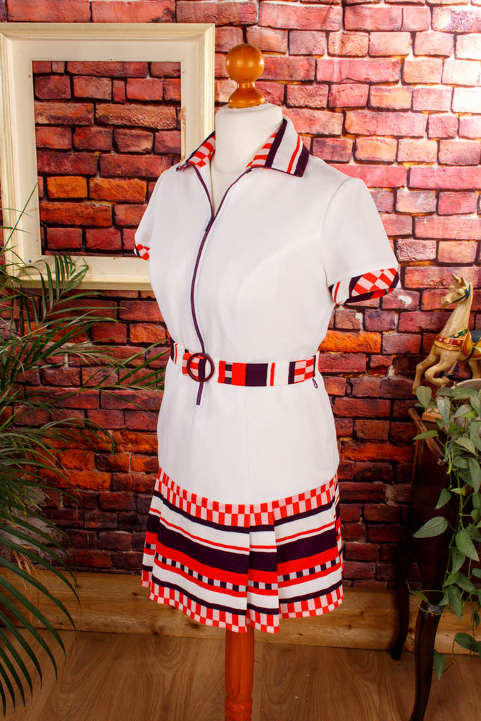 Disco Minikleid weiß rot Muster 60er 70er bunt Disco Frau M 40-42 real-disco real-rockabilly Rockabilly rot Schlager Special weiß vintageberlin.de