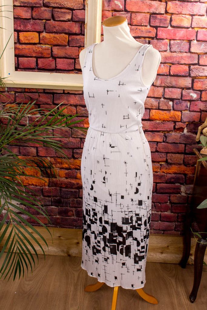 70s Stretchkleid weiß schwarz Muster Disco Frau Rockabilly S 36-38 Schlager Special weiß vintageberlin.de