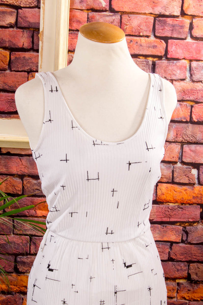 70s Stretchkleid weiß schwarz Muster Disco Frau Rockabilly S 36-38 Schlager Special weiß vintageberlin.de