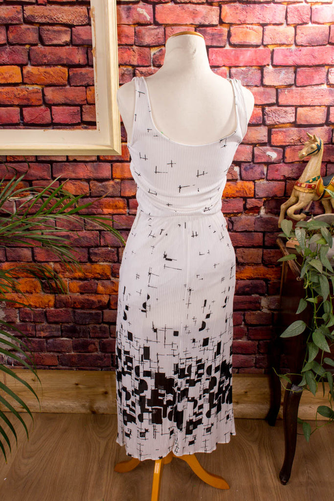 70s Stretchkleid weiß schwarz Muster Disco Frau Rockabilly S 36-38 Schlager Special weiß vintageberlin.de