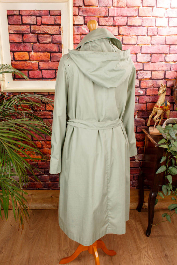 70s Trenchcoat Mantel zart grün Nieten 70er Boho DDR Frau grün M 40-42 Rockabilly S 36-38 Special vintageberlin.de