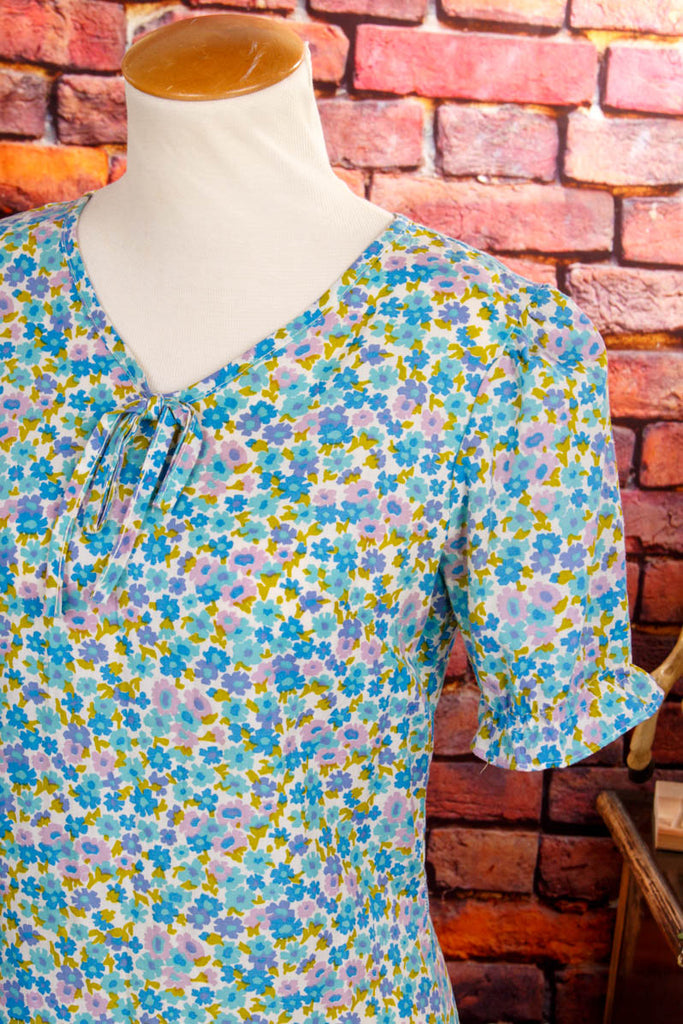 Hippie Minikleid blau Muster 60er 70er blau Boho bunt Disco Frau Hippie real-boho real-disco real-rockabilly Rockabilly S 36-38 Special vintageberlin.de