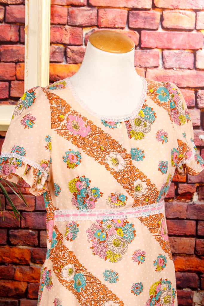 Vintage Hauskleid Nachthemd bunt 60er 70er beige Boho bunt Frau Hippie real-disco real-rockabilly Rockabilly S 36-38 Special vintageberlin.de