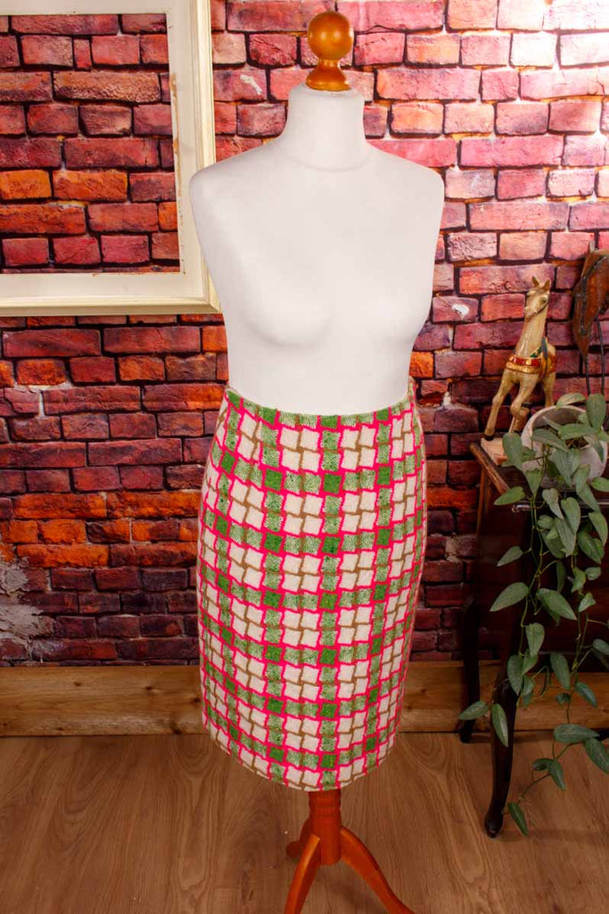 Vintage Tweed Rock neon