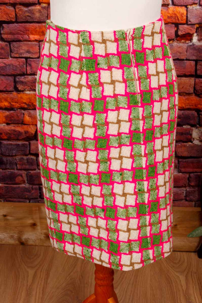 Vintage Tweed Rock neon