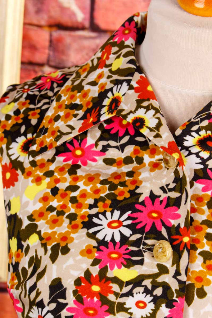 70s Schlagerkleid leuchtend bunt Kragen