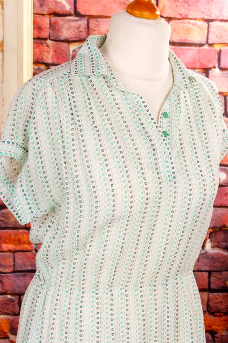 70er Hauskleid grün Muster