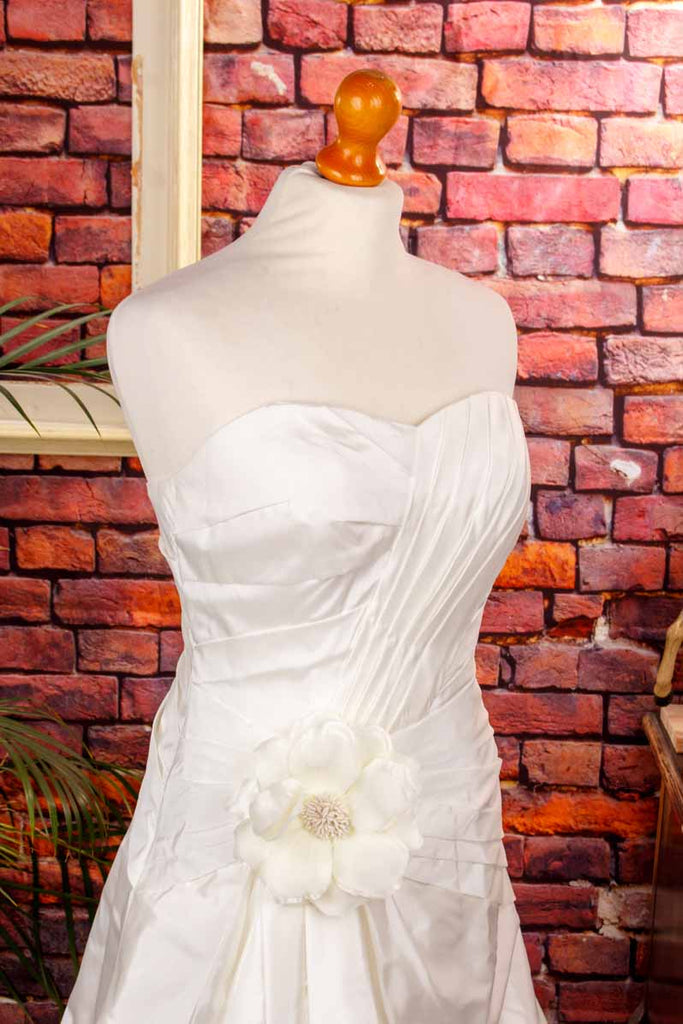 Vintage Brautkleid weiß drapiert