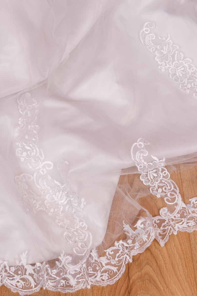 Vintage Brautkleid weiß Tüll Schleppe