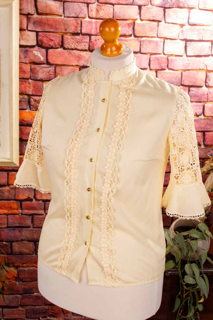 Trachtenbluse beige Stehkragen