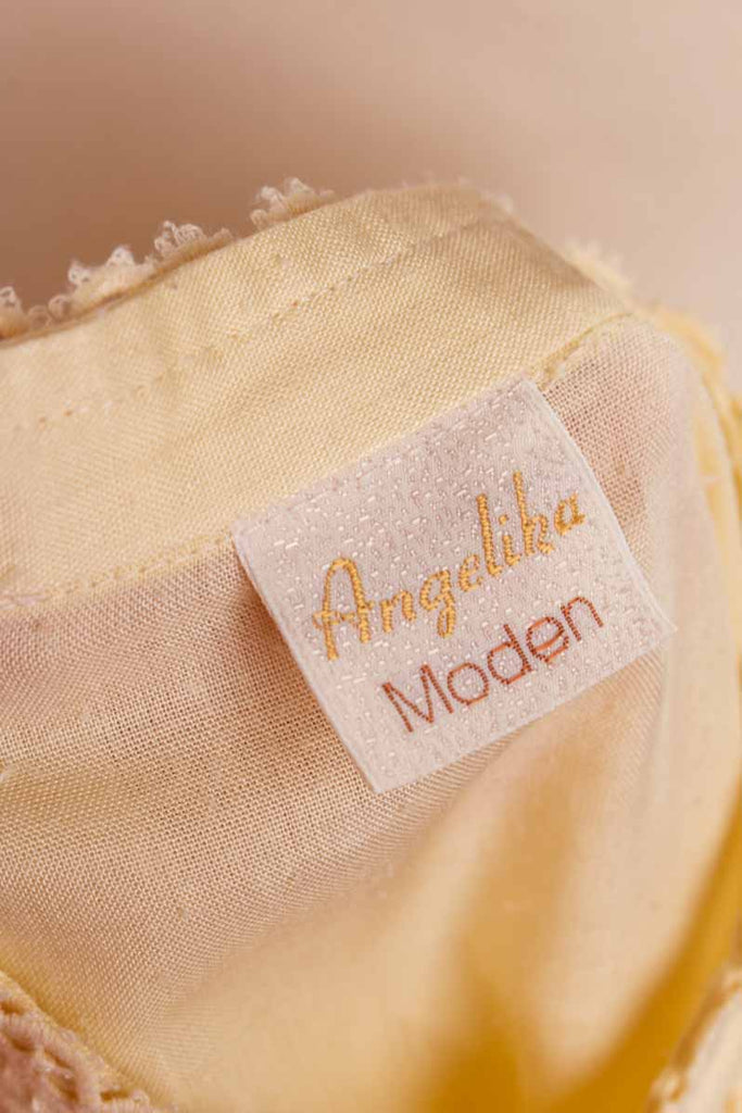 Trachtenbluse beige Stehkragen